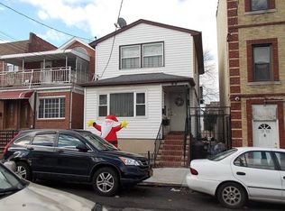1808 125th St #1, College Point, NY 11356