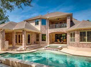 2 E Ambassador Bnd, Balch Springs, TX 77382