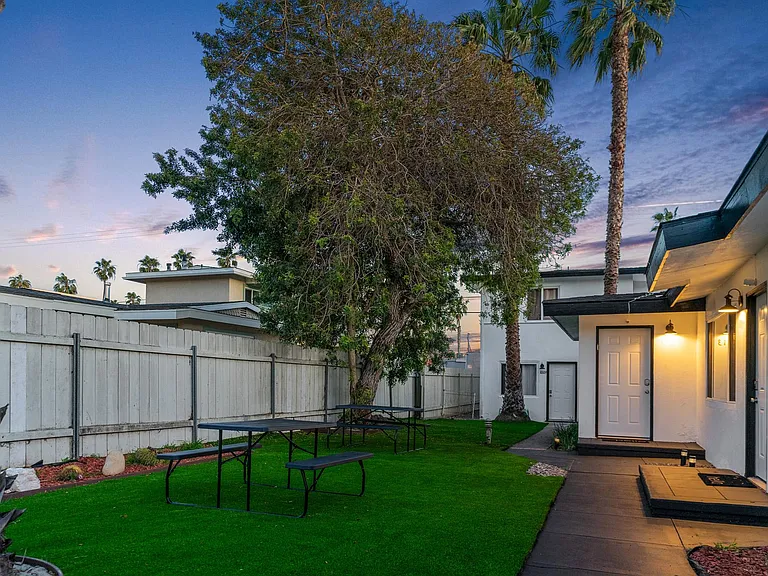 1017 Hornblend St — Photo 32