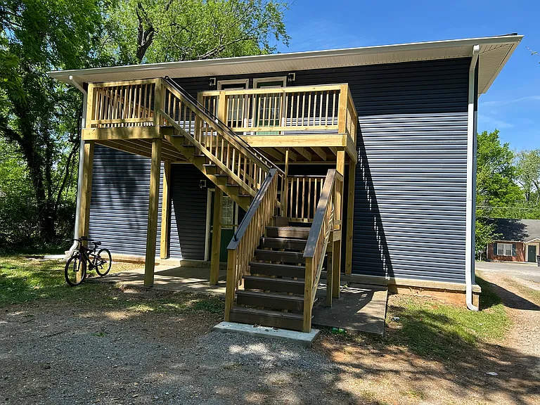 704 Ewing Blvd #C — Photo 7