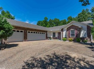112 Cifuentes Way, Hot Springs Village, AR 71909