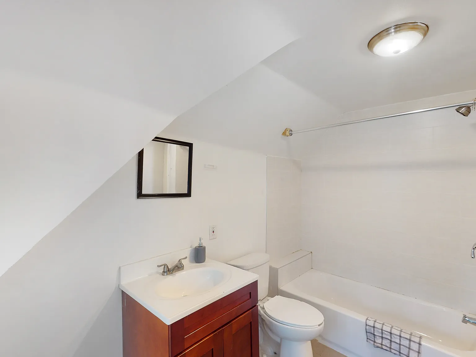 1 bed, $750 — Photo 2