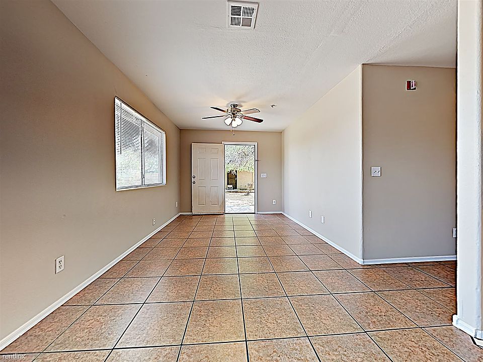 1st image of 111 E Ingram St APT 2