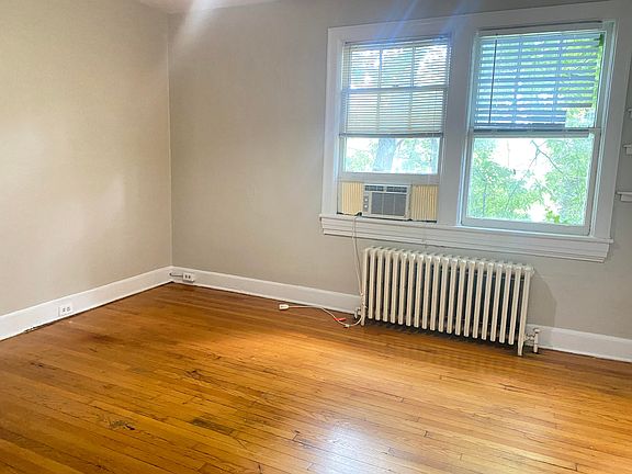4th image of 813 Ferdinand Ave SW APT 6