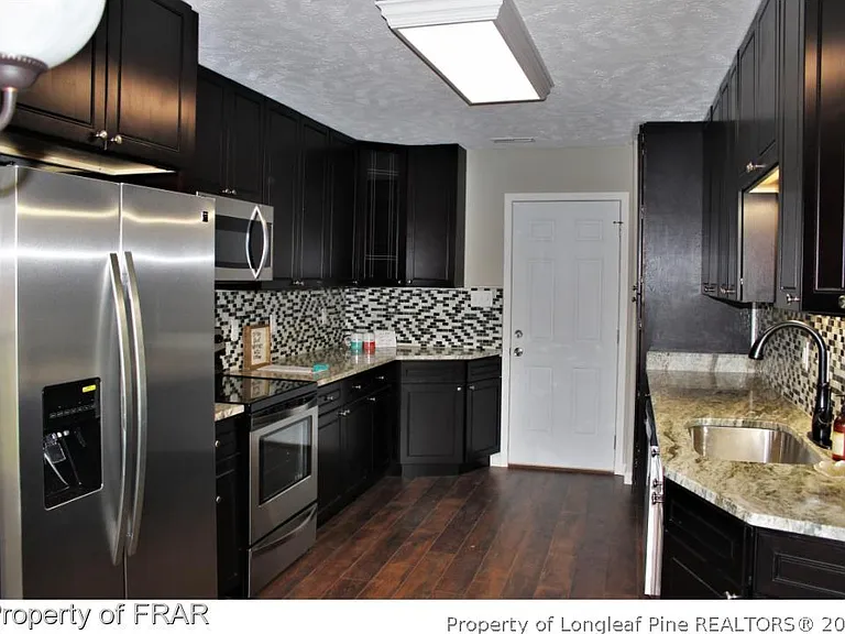 106 Sweet Bay Ct — Photo 8