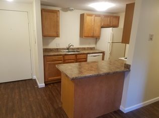 106 London Ct, Merrimack, NH 03054