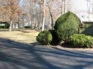 19 Waldheim Rd, Morton, IL 61550