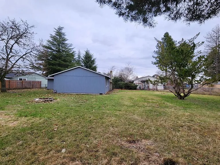 1829 NE 23rd Ct — Photo 8