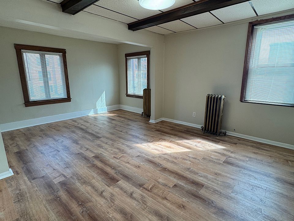 1st image of 2701 S Park Ave