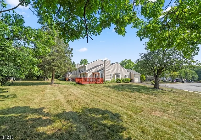 123 Harrow Dr — Photo 20