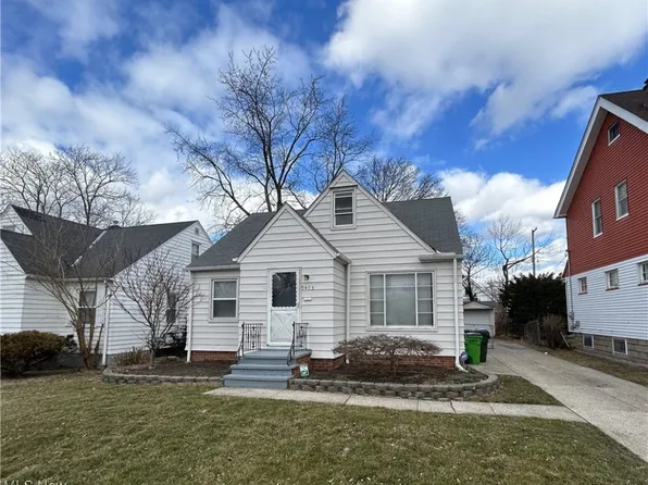 9405 Park Heights Ave, Garfield Heights, OH 44125
