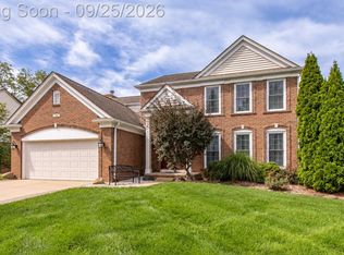 3664 Green Meadow Ln, Orion, MI 48359