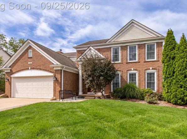 3664 Green Meadow Ln, Orion, MI 48359