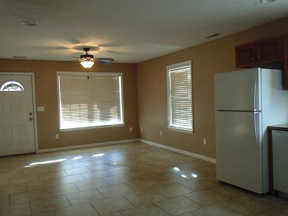 2nd image of 1921 County Road 561