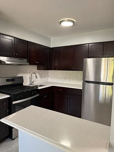 231 W Sumner Ave #84 Photo 1