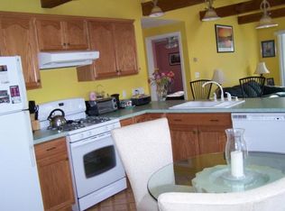 22 Box Pond Rd, Bellingham, MA 02019