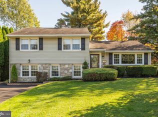 208 Preston Rd, Flourtown, PA 19031