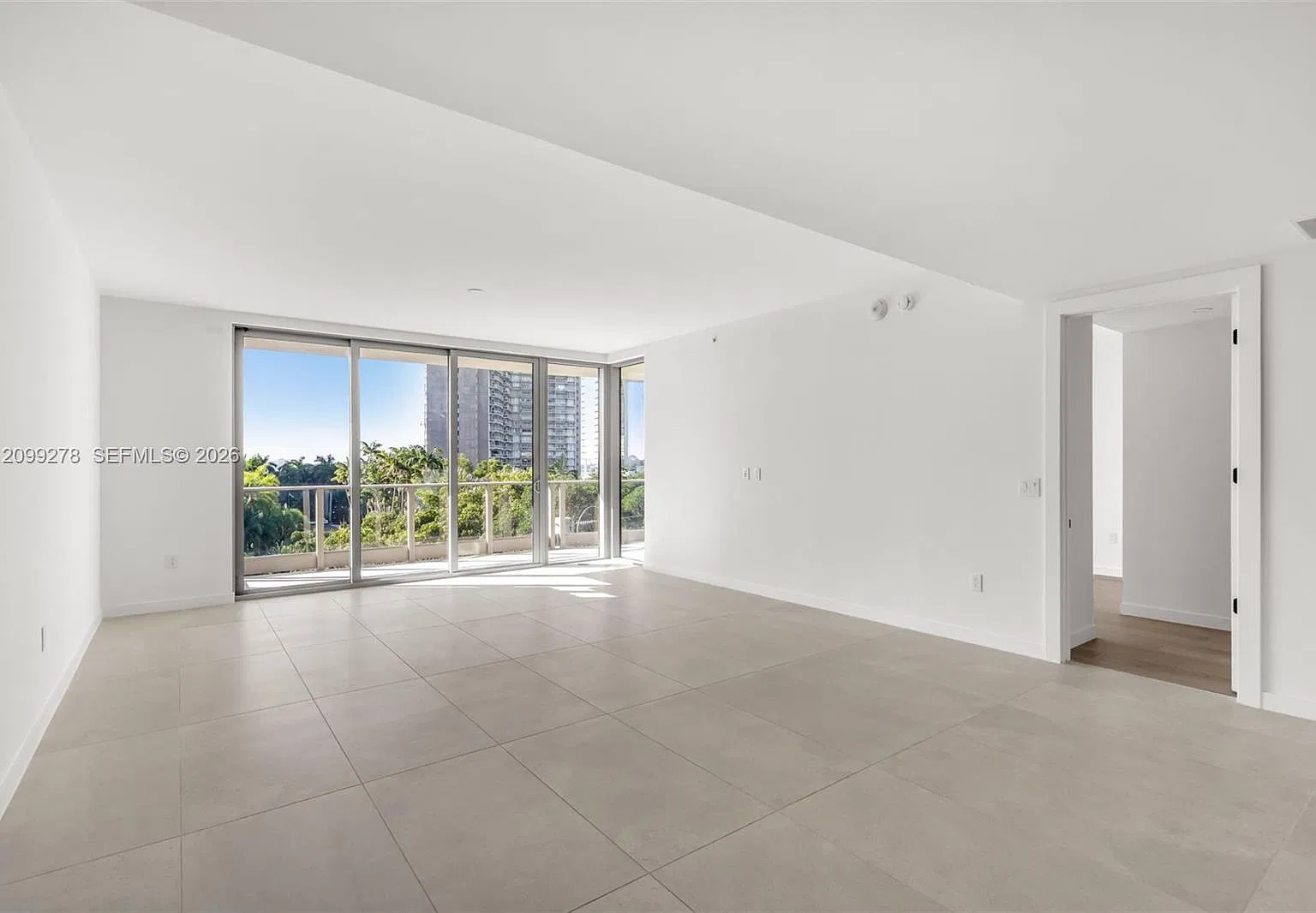 2200 Brickell — Photo 3