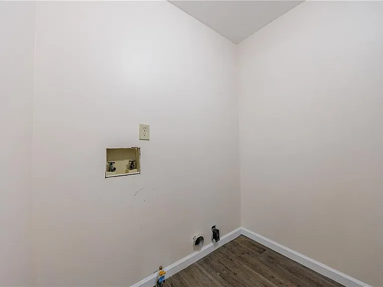 1248 Falling Water Dr SE — Photo 30