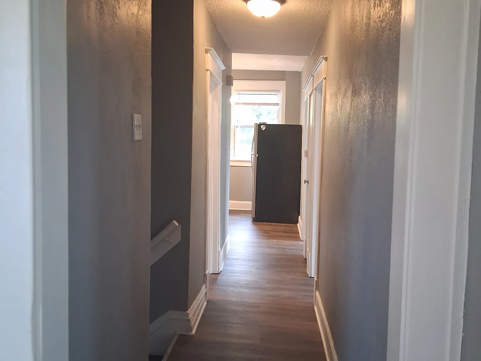 2 bed, 920 sqft, $1,100 — Photo 2