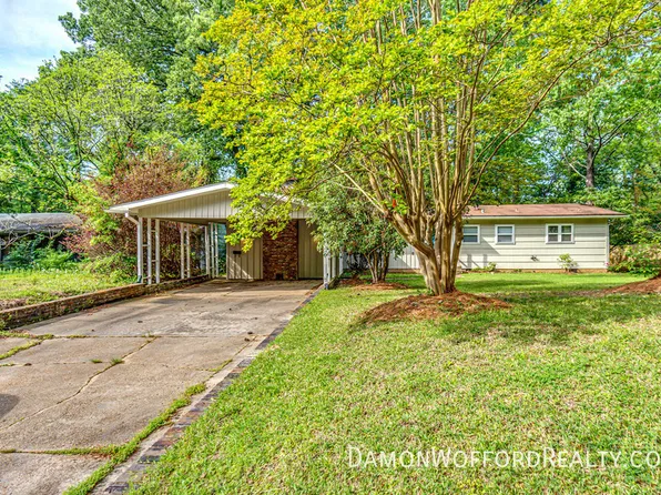 1827 Parkridge Dr, Jackson, MS 39211