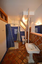 Rented by Universal Realty Group