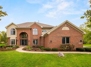 4N787 W Woods Ct, St Charles, IL