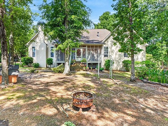 3rd image of 117 Big Oak Dr
