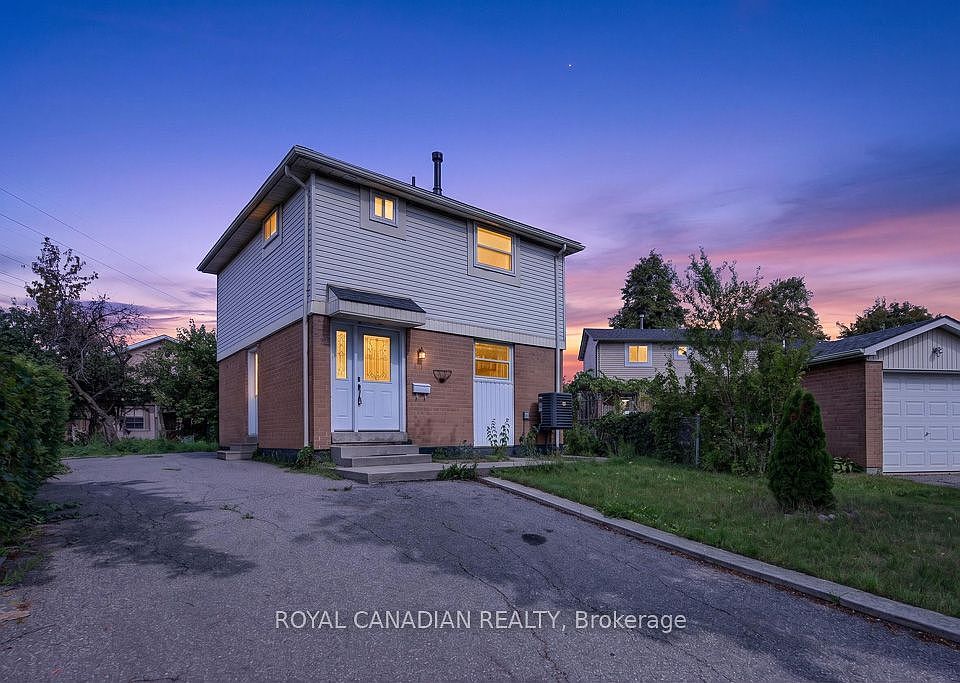 1st image of 6 Damascus Dr