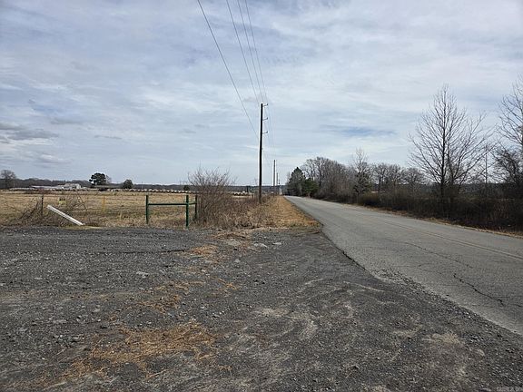 3rd image of 726 Foster Chapel Rd