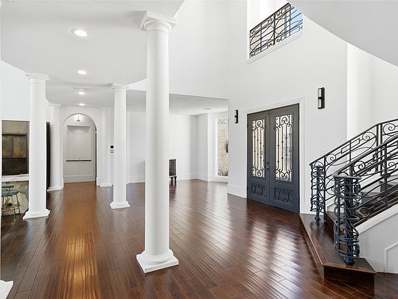 5th image of 4616 Windsor Ridge Dr