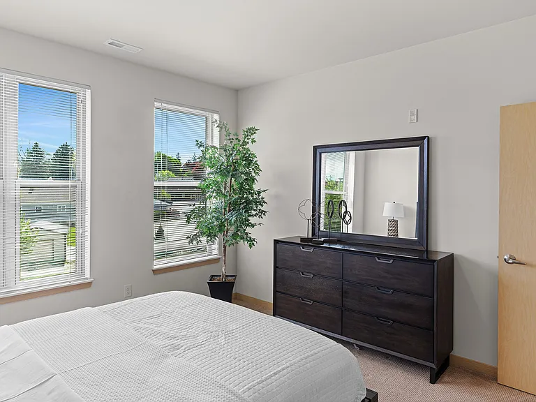 1505 Primary Bedroom