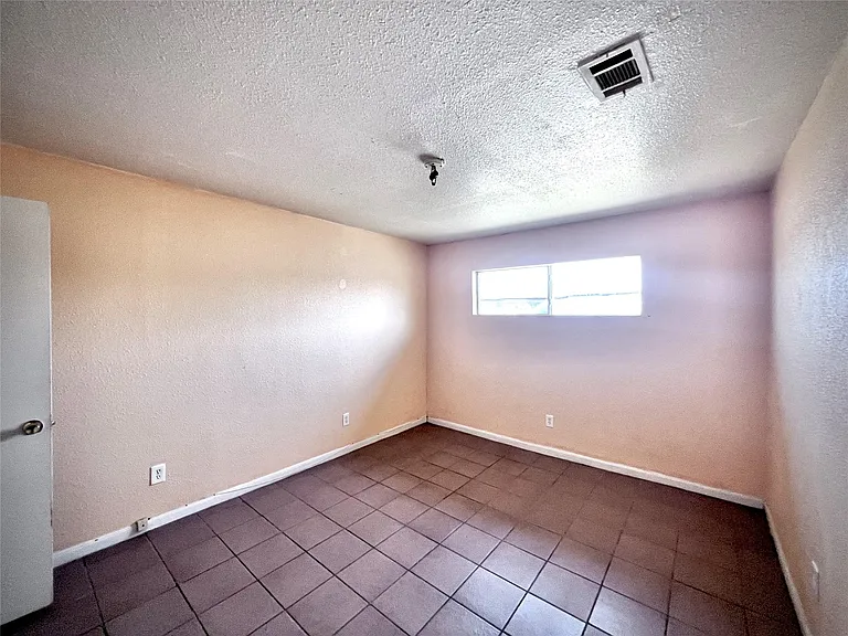 6802 Sayers St #A — Photo 22