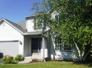 3981 Walnut Crossing Dr, Groveport, OH 43125