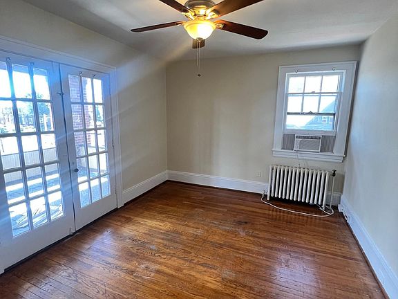 4th image of 119 Albemarle Ave SW APT C2