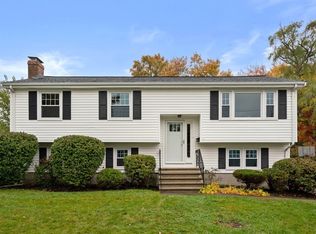 11 Arnold Rd, Norwood, MA 02062