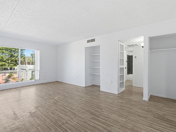 3rd image of 7232 N 27th Ave APT 231