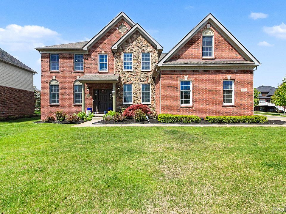 1st image of 50371 Langley Ct