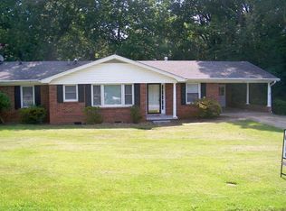 504 Russell Rd, Jackson, TN 38301