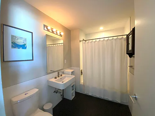 Rented by Compass | media 25