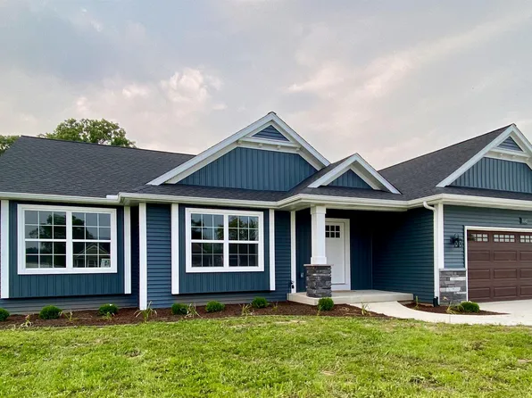 11642 Eagle Forest Dr, Freeland, MI 48623