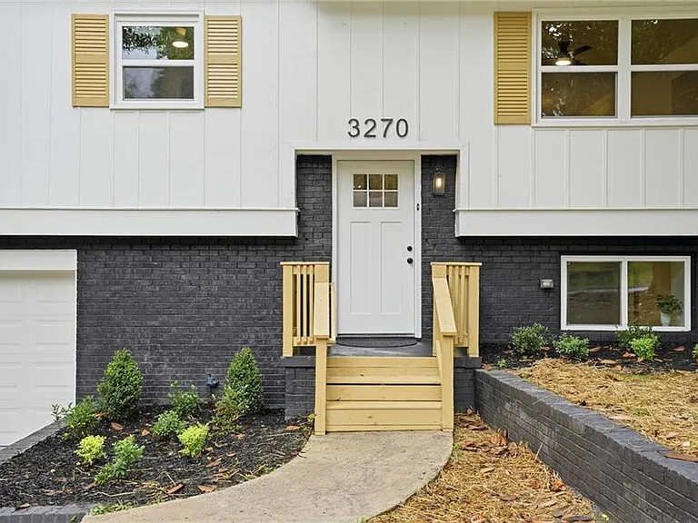3270 Belfort Rd SE — Photo 4