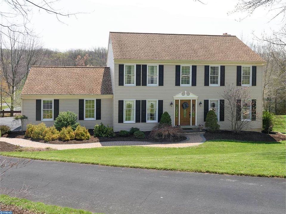 1st image of 108 Cabot Ct