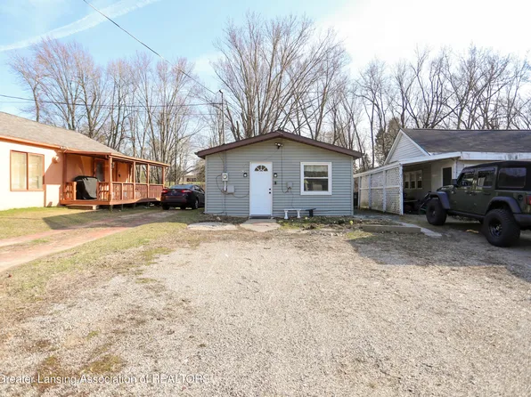 414 Raymerville Ct, Eaton Rapids, MI 48827