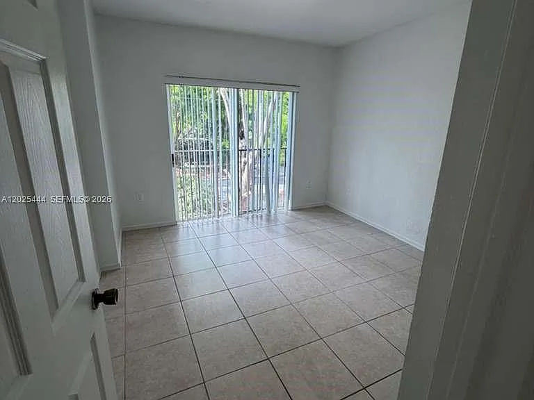 681 SW 7th St #681 — Photo 7