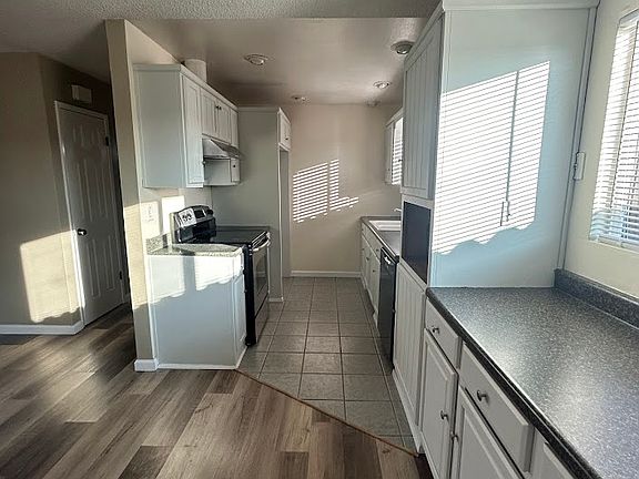 5th image of 3413 Rosemary Ln