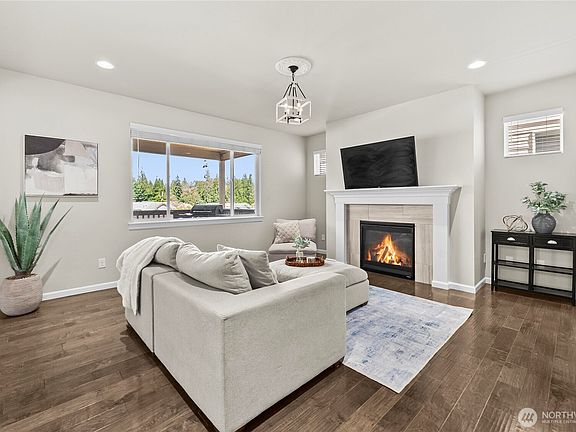 5th image of 25714 207th Avenue SE