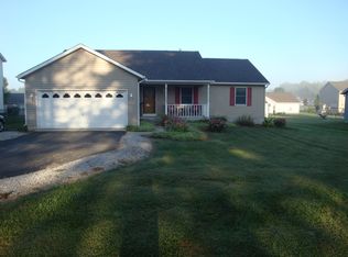 1663 Horns Hill Rd, Newark, OH 43055