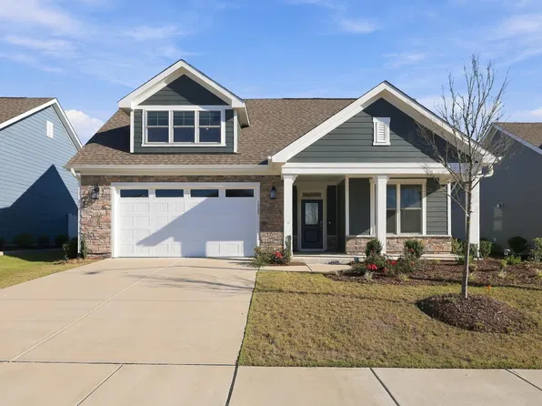 1720 Pinecliff Ct, Fuquay Varina, NC 27526