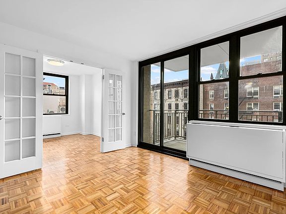 4th image of 201 E 17th St #5B